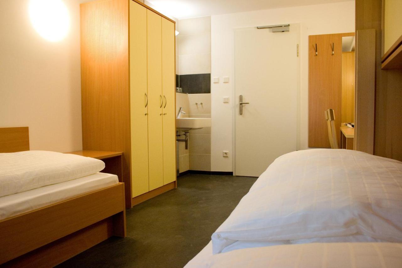 Ausbildungshotel St. Theresia München Eksteriør billede