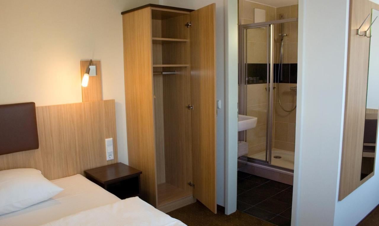 Ausbildungshotel St. Theresia München Eksteriør billede