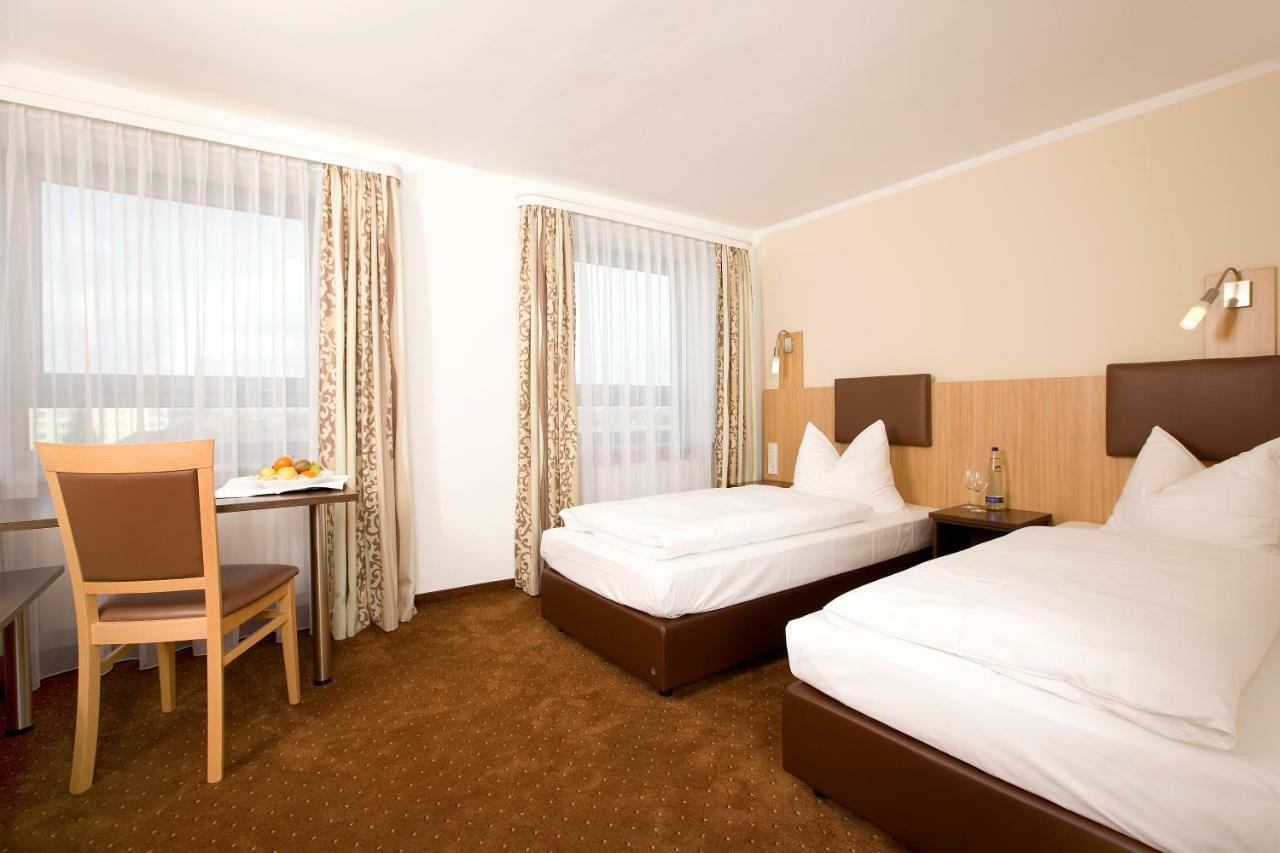 Ausbildungshotel St. Theresia München Eksteriør billede