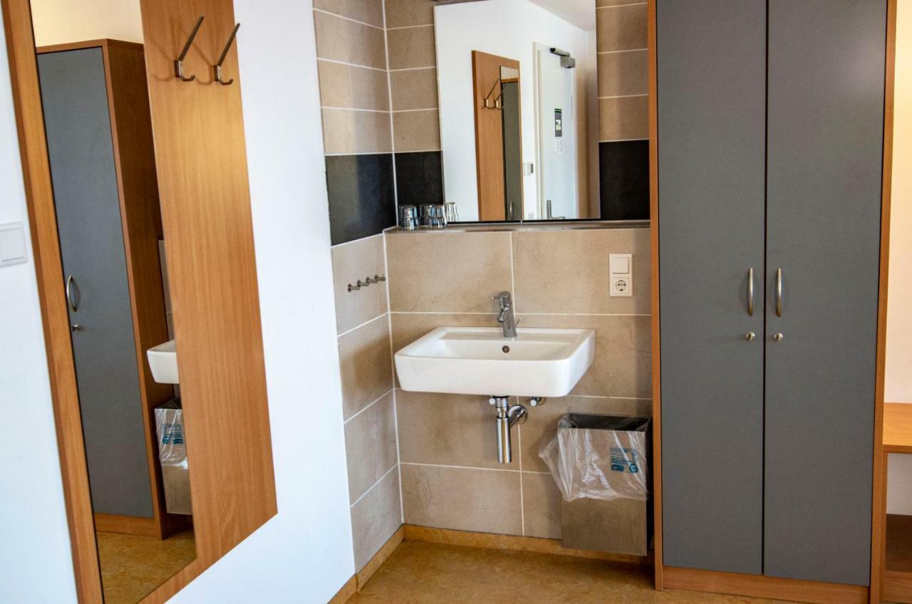 Ausbildungshotel St. Theresia München Eksteriør billede